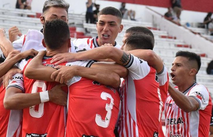 Los Andes se abrazó a un nuevo triunfo y es líder.