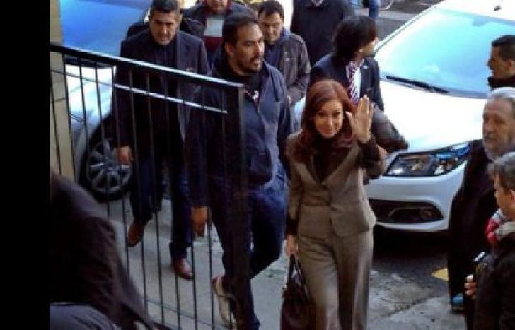 presentó un solo escrito.