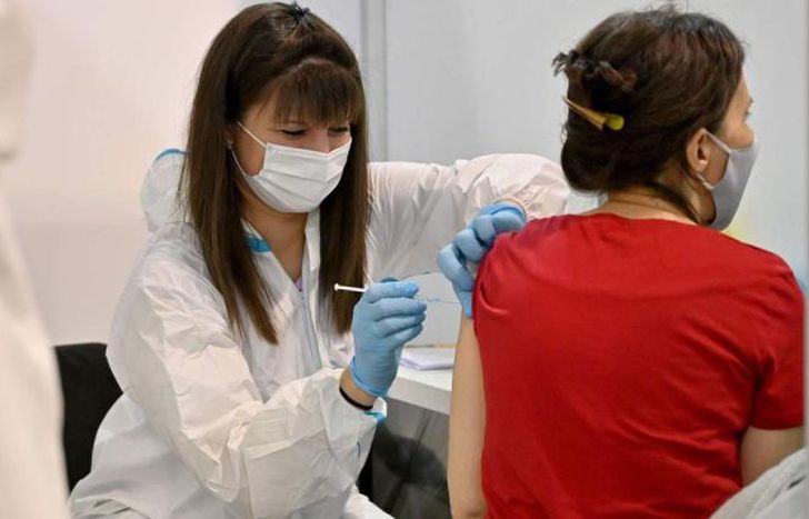 El Gobierno bonaerense negocia la compra de vacunas.