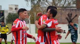 Talleres quedó a siete de la cima.