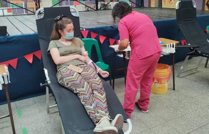 Donar sangre puede salvar entre tres y cuatro vidas.