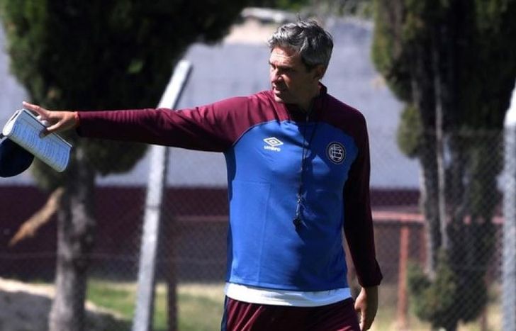 Pellegrino y la relación con los hinchas de Lanús: Su futuro es incierto.