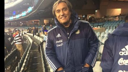 “Hace casi 40 años que trabajo en el fútbol y creo que el contagio en un partido es de 0%”, sostuvo.
