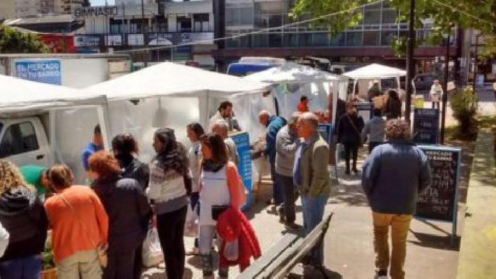 recorren los distintos barrios del municipio.