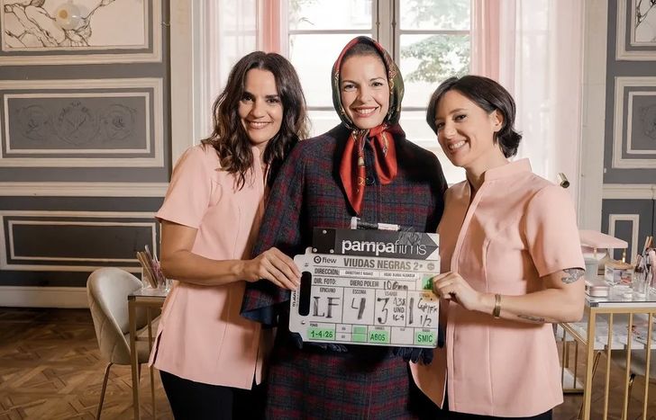 &nbsp;Malena Pichot y Pilar Gamboa, junto a Carina Zampini.&nbsp;&nbsp;