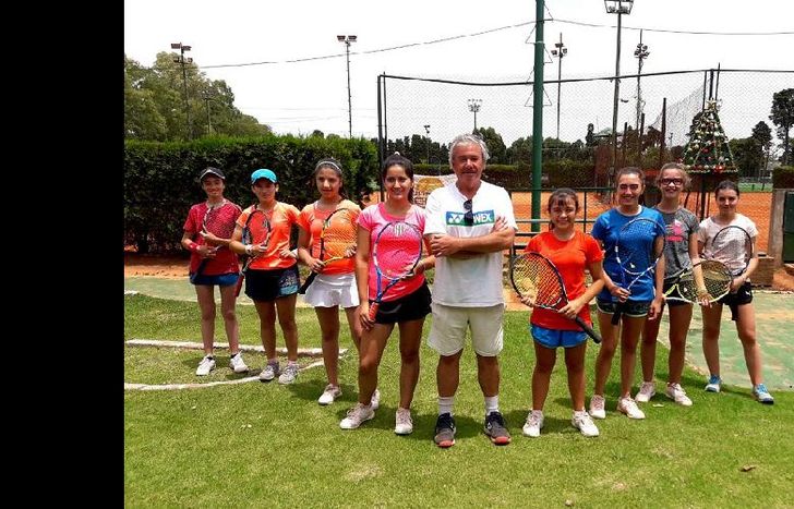 El tenis del Taladro terminó la temporada festejando títulos y ascensos.