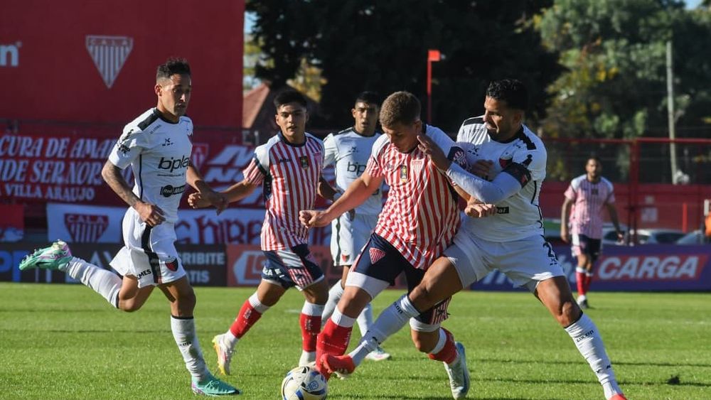 Los Andes y Colón entretuvieron en Lomas.