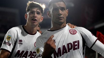 el elogio de fran kudelka al goleador maximo de lanus: sand es sand