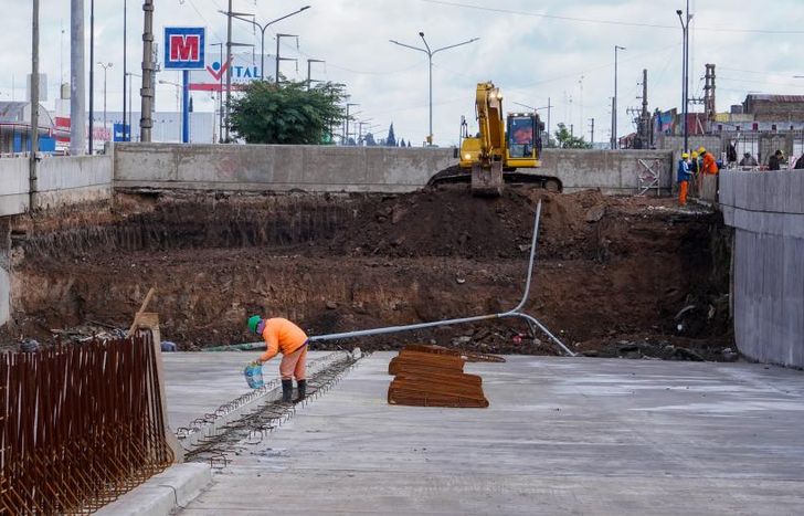 El paso bajo nivel tendrá una extensión de 1.206 metros de cruce vial.
