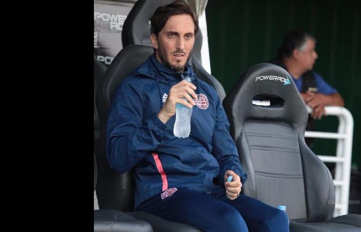 El DT granate ya tiene el equipo en la cabeza.