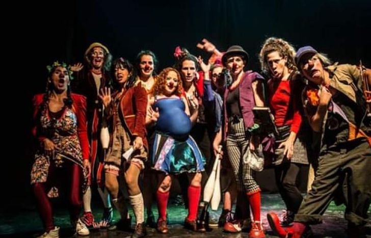 Un nuevo encuentro de payasería.