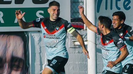 Acosta tuvo una gran temporada en Brown.