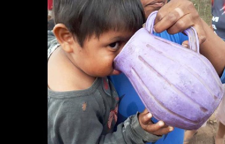 Los chicos tienen muchas necesidades.