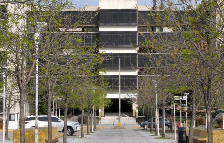 La Policía de Lomas detuvo al acusado de balear a un chofer de una aplicación de viajes.