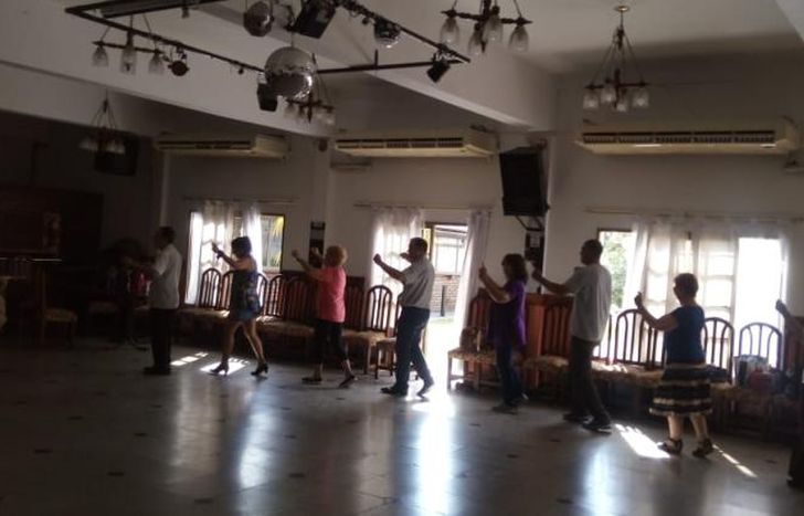 El domingo 24 en Arenales 545, Banfield.