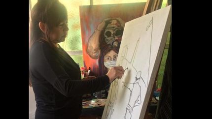 el arte la ayuda a pasar la cuarentena.