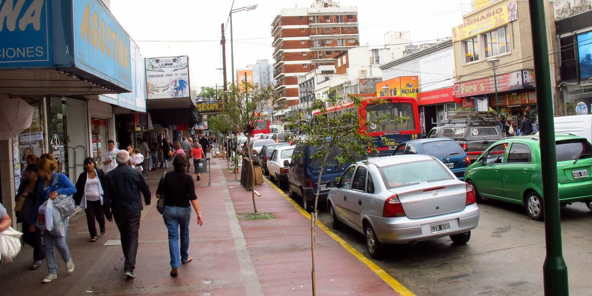 Podrán dejar los vehículos en calles céntricas de Lomas de Zamora sin inconvenientes.