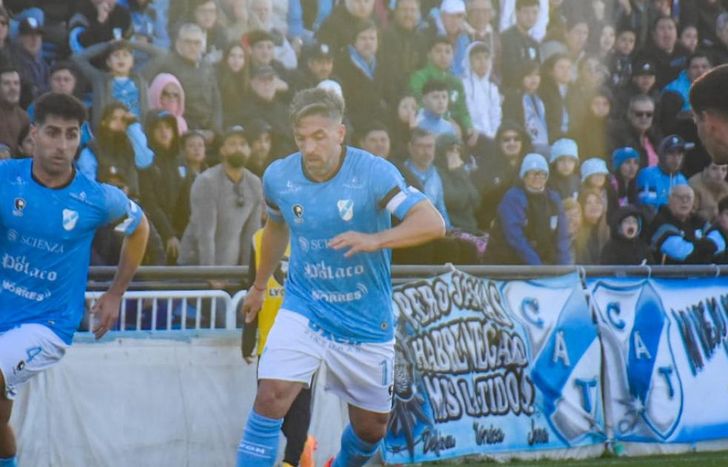 El Gasolero no pudo con el Dragón y perdió terreno en la lucha por el ascenso.