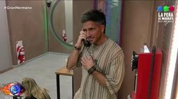 Juan Pablo atendió el teléfono rojo en Gran Hermano.