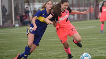 Martínez, con dos tantos, es la goleadora de la Reserva. Martínez, con dos tantos, es la goleadora de la Reserva.