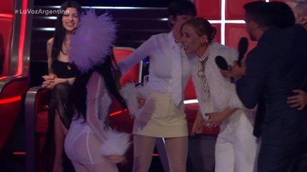 Lali y Juliana Gattas, se picantearon en La Voz Argentina.