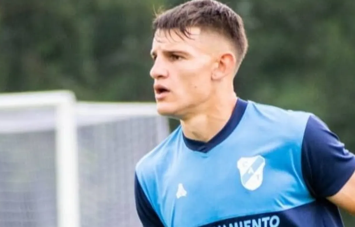 Temperley confía en la seguridad defensiva de Valentín Aguiñagalde.