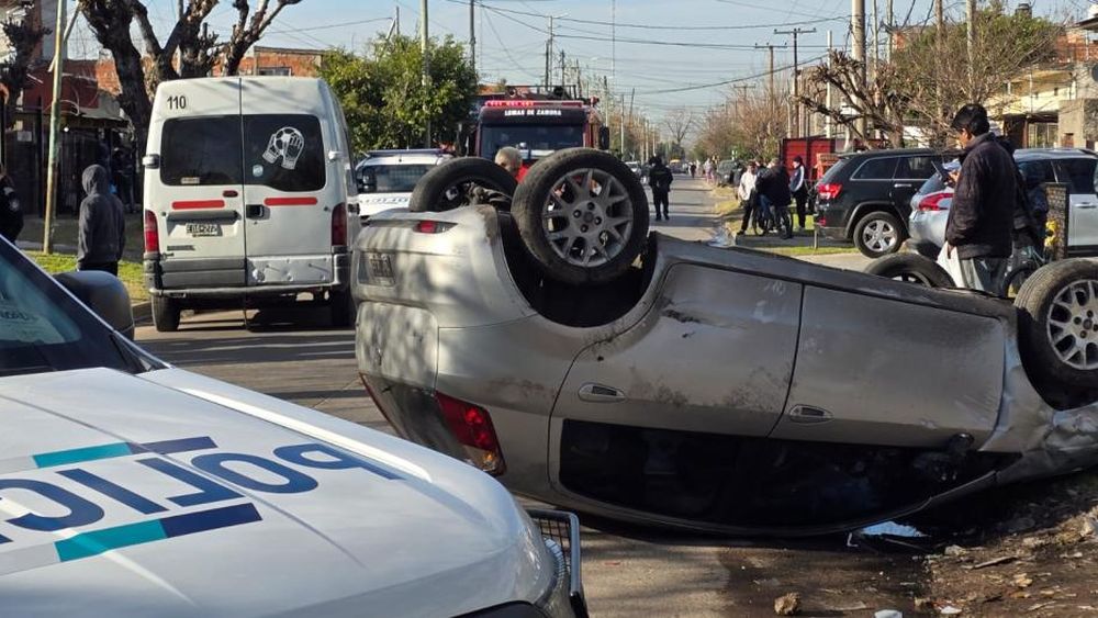 Así quedó el auto tras el impacto.