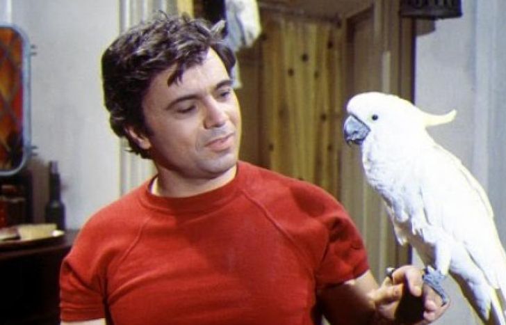 Baretta y su cacatúa.