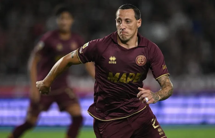 Cristian Lema se fue mal de Lanús tras un buen 2023.