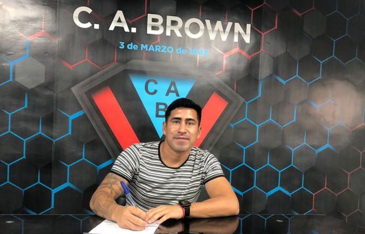 Leo está feliz de regresar a Adrogué.