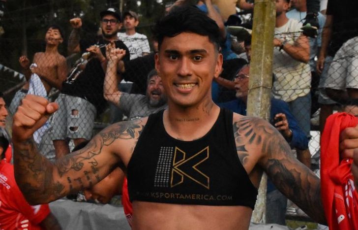 Así festejó Martínez tras la clasificación de Los Andes.