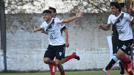 Llodrá le dio el triunfo a Claypole sobre la hora.