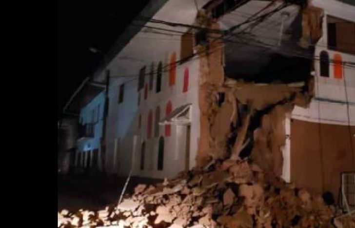 Por el momento se informó que hubo una víctima del sismo.
