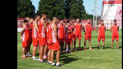 el sábado el grupo tendrá doble turno y el domingo por la noche quedará concentrado en Las Clavelinas el sábado el grupo tendrá doble turno y el domingo por la noche quedará concentrado en Las Clavelinas