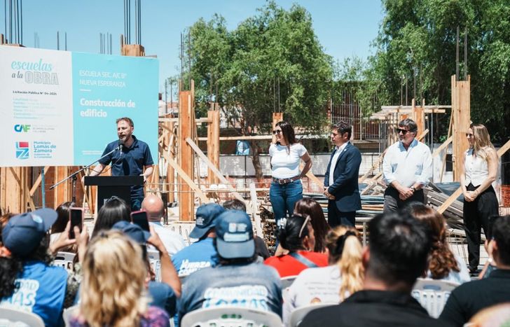 El intendente Federico Otermín&nbsp;recibió al gobernador para supervisar la obra de la secundaria del Polo Educativo del Barrio Nueva Esperanza en Santa Catalina.&nbsp;