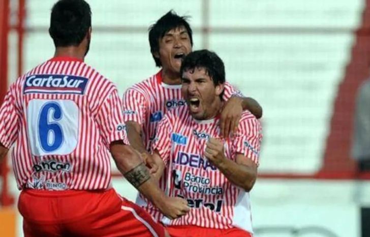 Noriega festeja con Cisterna y García.