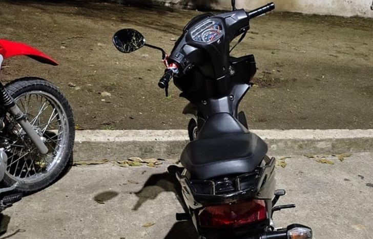 La moto recuperada por la Policía.