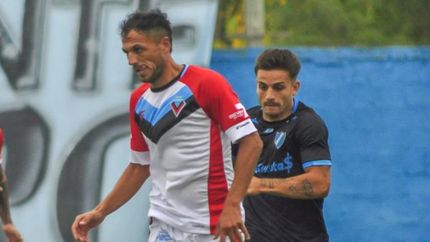 El Tricolor perdió en Berisso ante San Carlos.