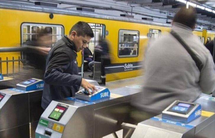 Otro golpe al bolsillo para los usuarios del transporte público.