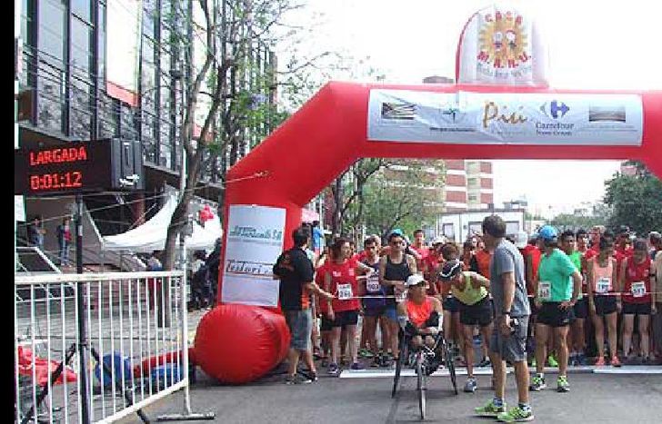 Todo lo recaudado es para la institución, que alberga chicos en situación de calle.