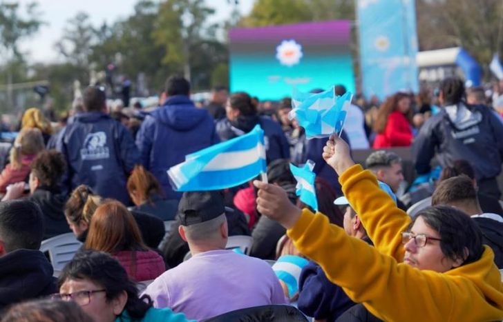 Participaron cientos de militantes.