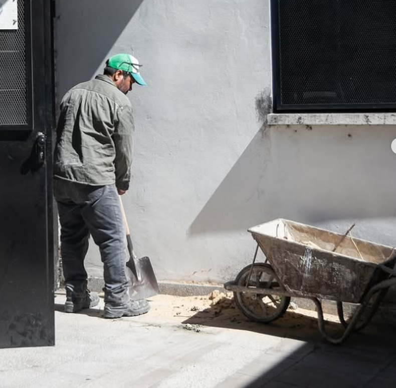 Avanza la puesta en valor del nuevo Centro de Formaci&oacute;n Pr&aacute;ctica en Tecnolog&iacute;a en Banfield. &nbsp;