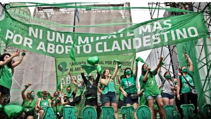 haran una asamblea en el parque finky para organizar el 8m