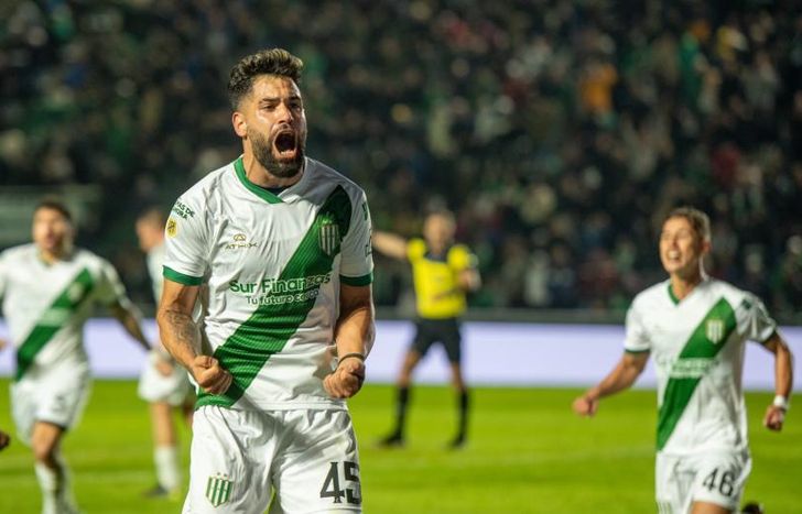 Milton Giménez fue clave en el triunfo de Banfield ante el Bicho.