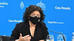 Carla Vizzotti confía en que bajarán los casos de Ómicron.