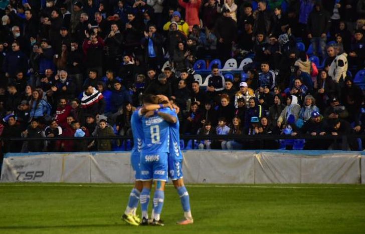 El Gasolero tuvo un arranque furioso y a puro gol.