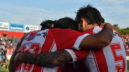 Talleres de Escalada logró su primer triunfo en el campeonato. Talleres de Escalada logró su primer triunfo en el campeonato.