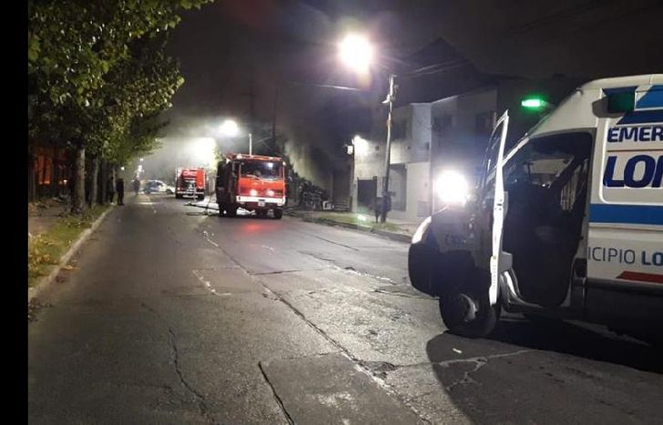 en un incendio en Madrid y Fleming, atendieron a tres personas.