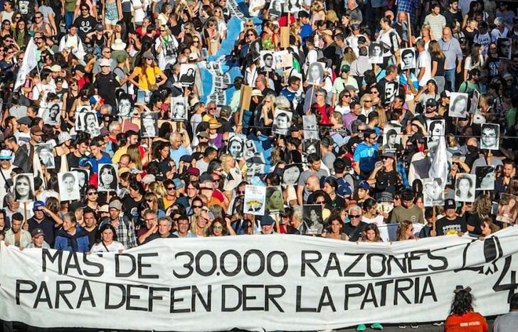 Todos a Plaza de Mayo por la Memoria, la Verdad y la Justicia.