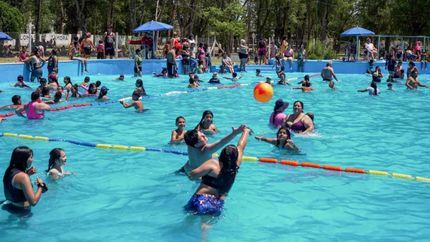 Las piletas de Albertina son la gran atracción de la temporada.